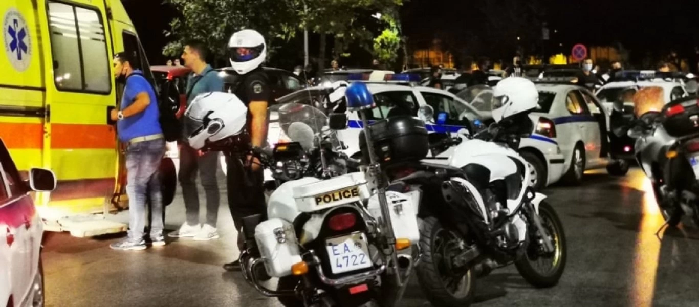 Θεσσαλονίκη: Ένταση μεταξύ αστυνομικών δυνάμεων και αντιεξουσιαστών στην παραλία (βίντεο)